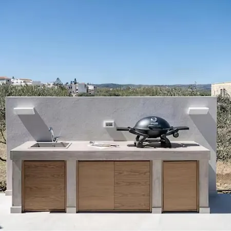 Fivi Luxury Villa, With Heated Pool & Seaviews, By Thinkvilla Villa *